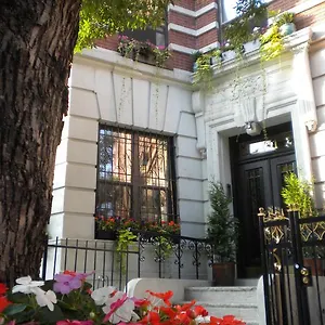 2* Hotel The Gallery House