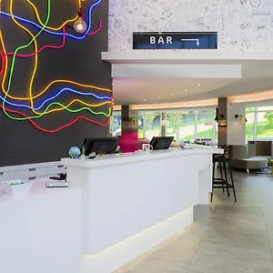 Ibis Styles Laguardia Airport Hotel
